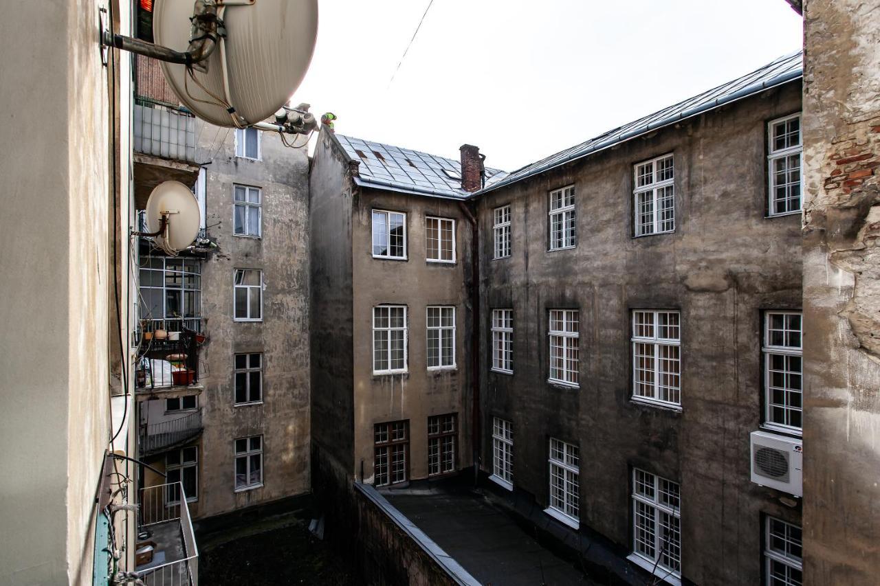Sonata Apartment Lviv Exterior photo
